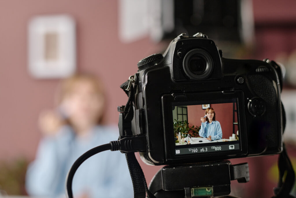 Untertitelung Regeln – Beispiel für gut lesbare Untertitel im Video